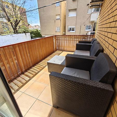 Apartamento Playa Con Piscina Parking Y 2 Habitac Castelldefels Dış mekan fotoğraf